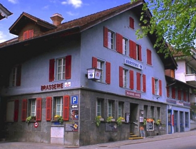Brasserie - Pizzerante de Francesco / King of Pop Museum Brasserie - Pizzerante de Francesco / King of Pop Museum