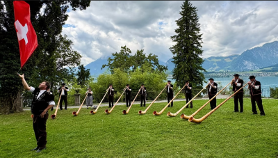 Solina-Alphorn-Zvieri